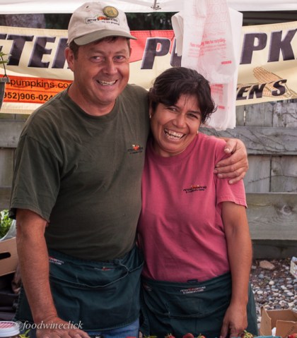 Peter and Carmen are passionate about their fruits, veggies and especially sweet corn!