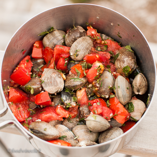 manila clams, oregano, thyme, rosemary, tomatoes