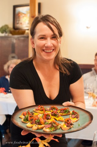 Your guests will love these steak & aioli toasts