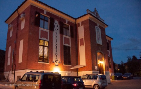 Birrificio Citabiunda has converted an old schoolhouse in a brewery and restaurant.