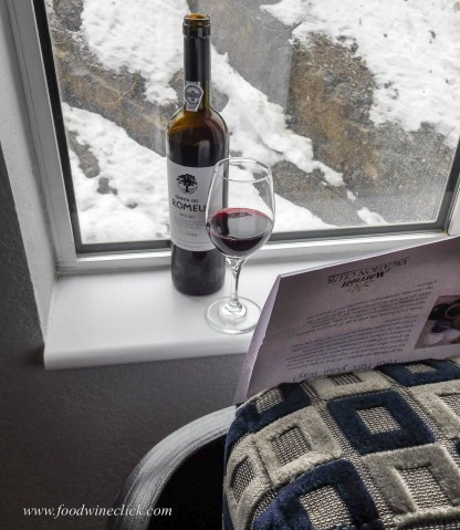 Makeshift Condo photo studio 