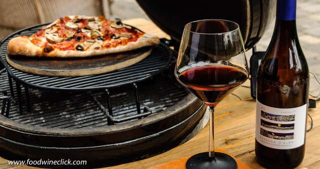 Pizza cooked on a Primo ceramic grill with Trediberri Barbera d'Alba