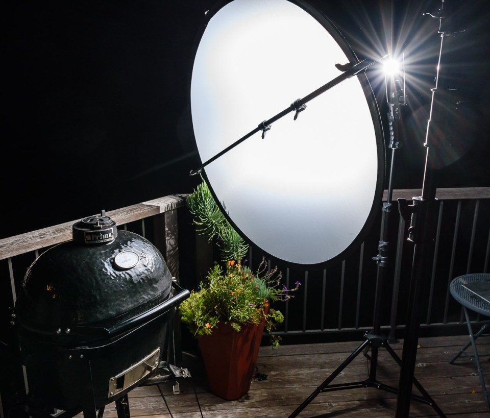 Night food photo flash lighting