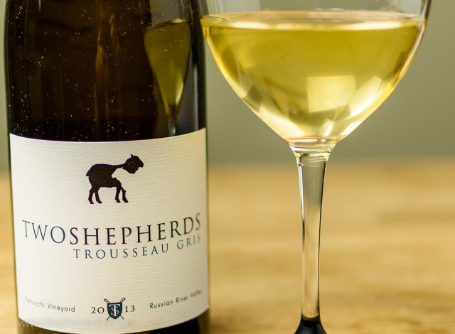 Two Shepherds Trousseau Gris 2013