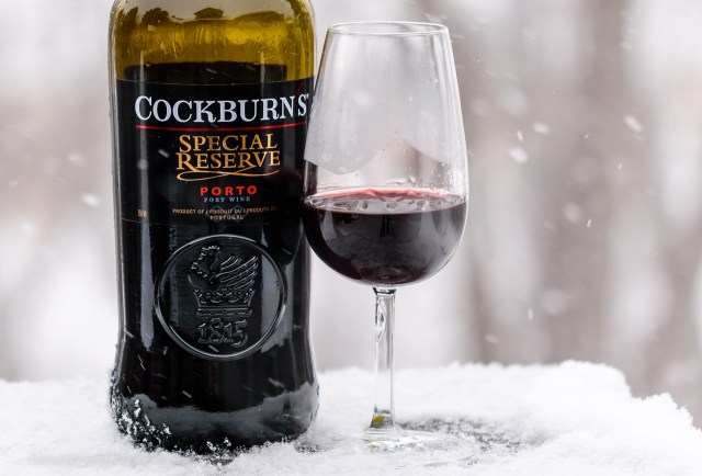 Cockburn's Special Reserve Port in the snow