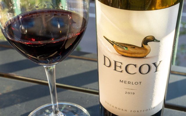 Merlot and 40 Cloves of Garlic #MerlotMe #WinePW | foodwineclick